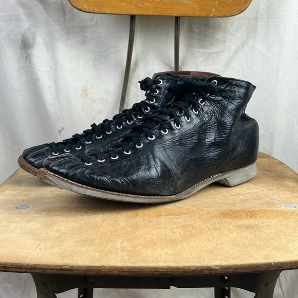 1930s Brunswick Bowling Boots - Picture 2 of 8